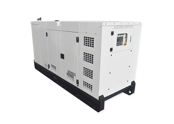 Heavy Duty 163KVA 130KW Silent Generator Set Three Phase Generator With Cummins Power